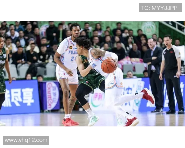 CBA新疆队对阵上海队精彩视频直播全程回顾与赛后分析