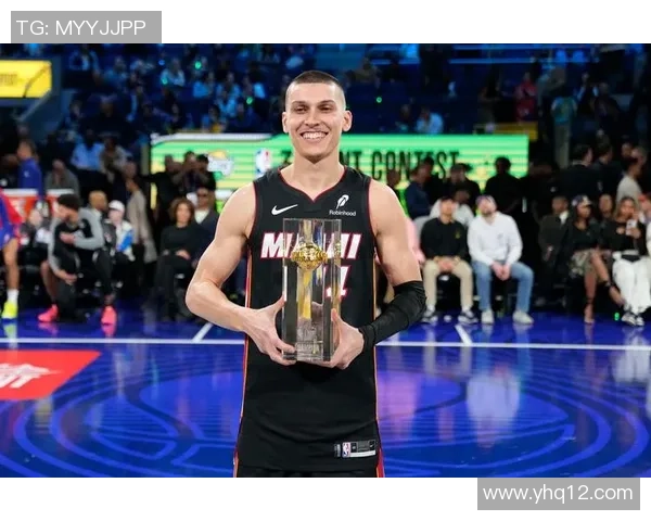 利拉德正式加盟热火队三首轮选秀权与希罗交易圆满完成 利拉德正式加盟热火队三首轮选秀权与希罗交易圆满完成