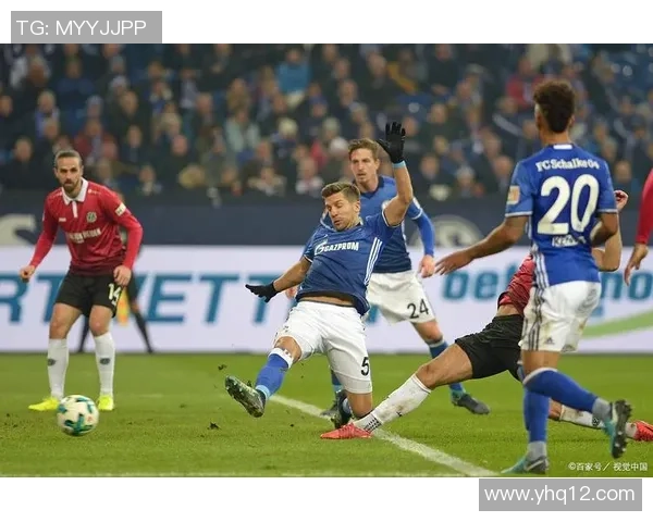 森索洛与尤文图斯对决分析及战术解读全面剖析 森索洛与尤文图斯对决分析及战术解读全面剖析